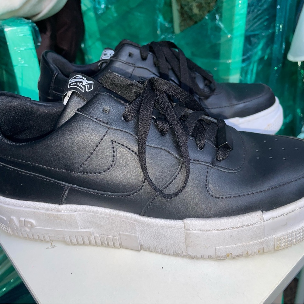 Nike Air Force 1